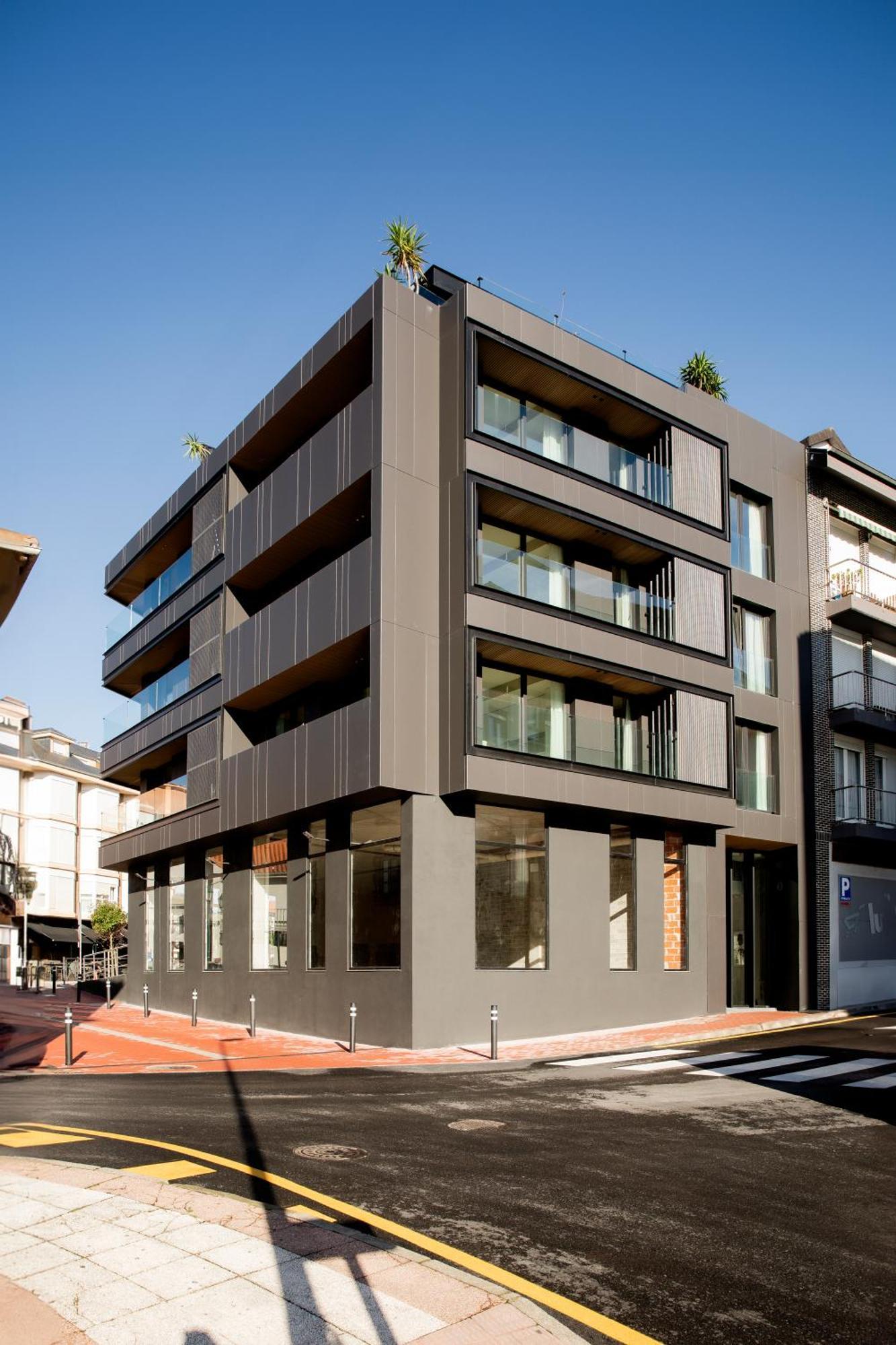 Apartamentos Plaza Center Suances Esterno foto